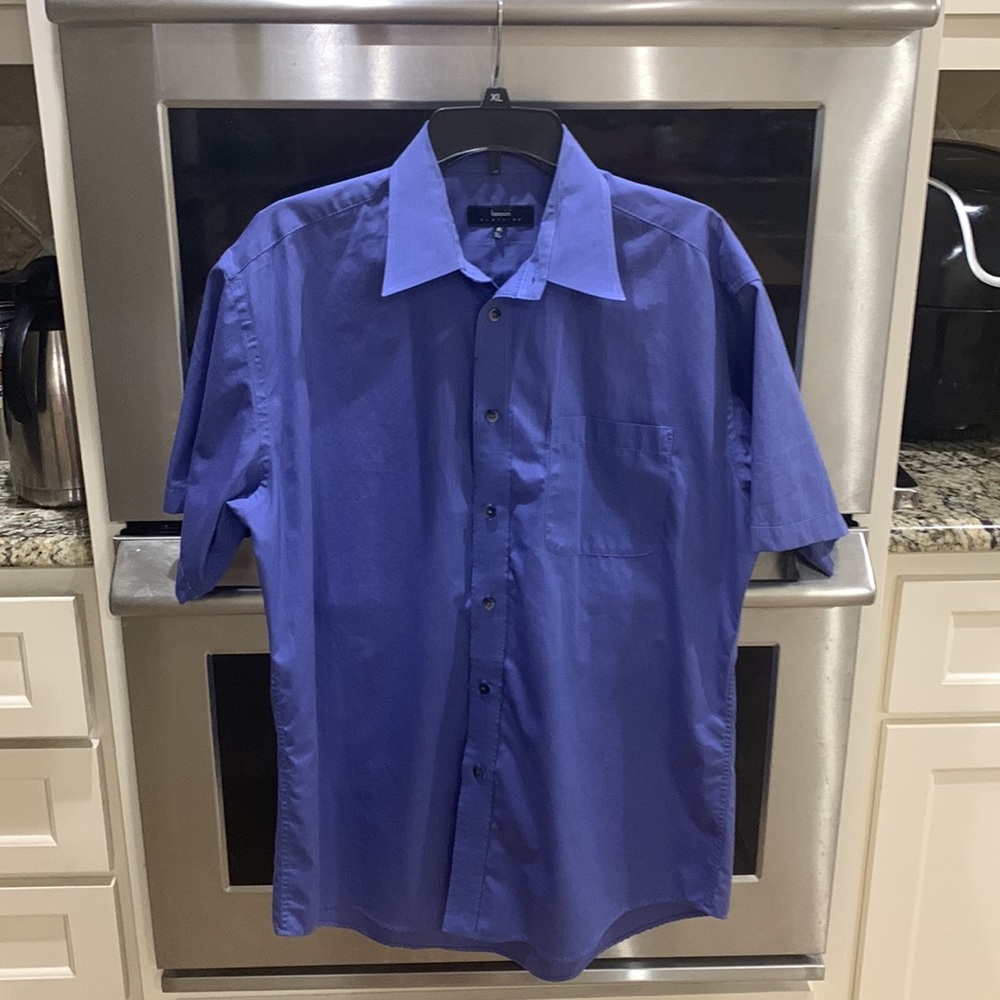 Bossini clothing size xlarge 16 1/2 neck polyester cotton fabric shirt.